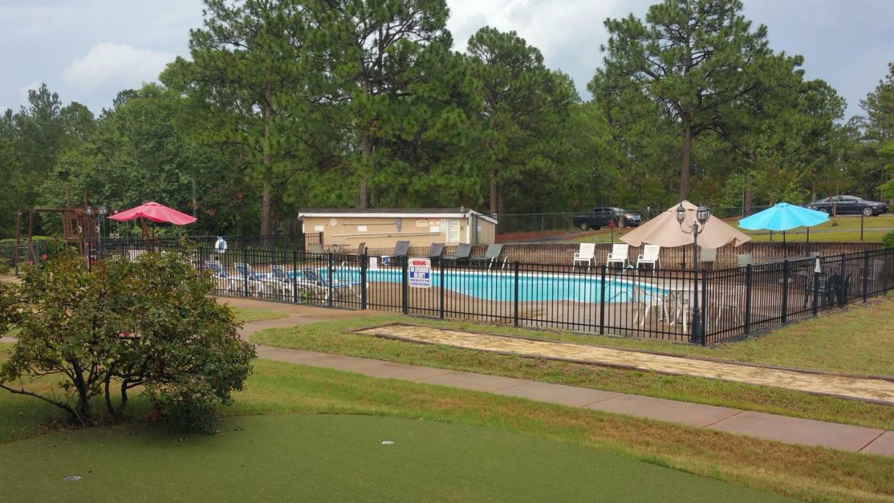 Carolina Pine Inn Near Southern Pines-Pinehurst Pinebluff Eksteriør billede
